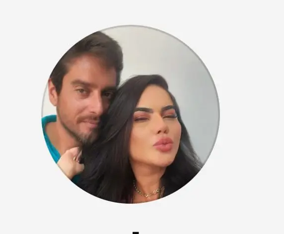 AI Couple Posing Portrait