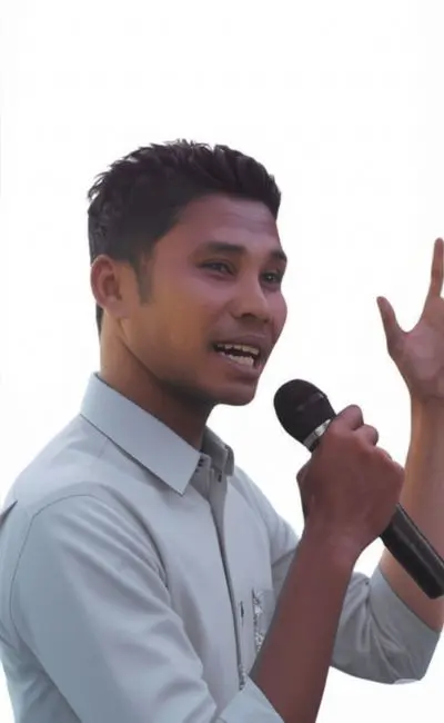 Man With Microphone, Speaking