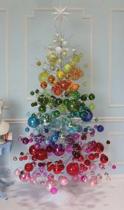 Modern Gradient Christmas Tree