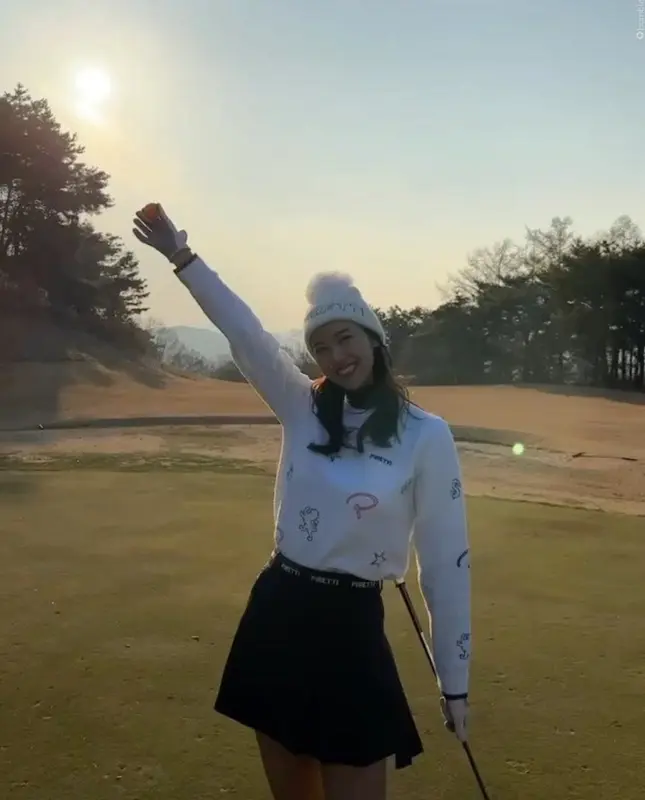 Smiling Golfer Sunset Triumph