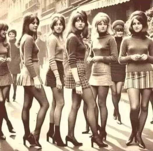 Vintage 1960s Fashion Scene