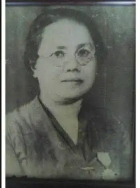 Woman In Black And White